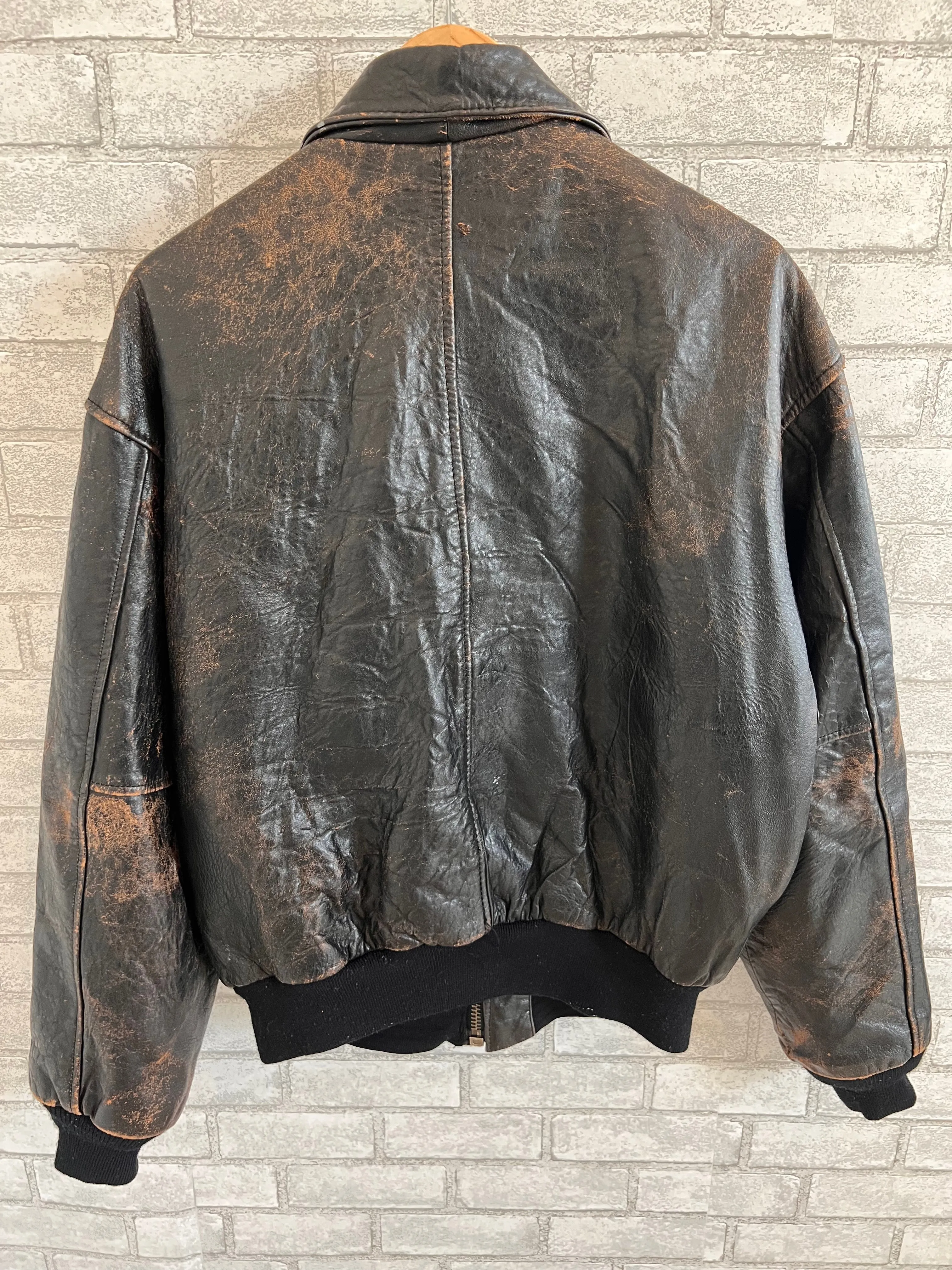 Vintage 89 Avirex A-2 Leather Flight Bomber Jacket Large Stars & Stripes Forever. XL